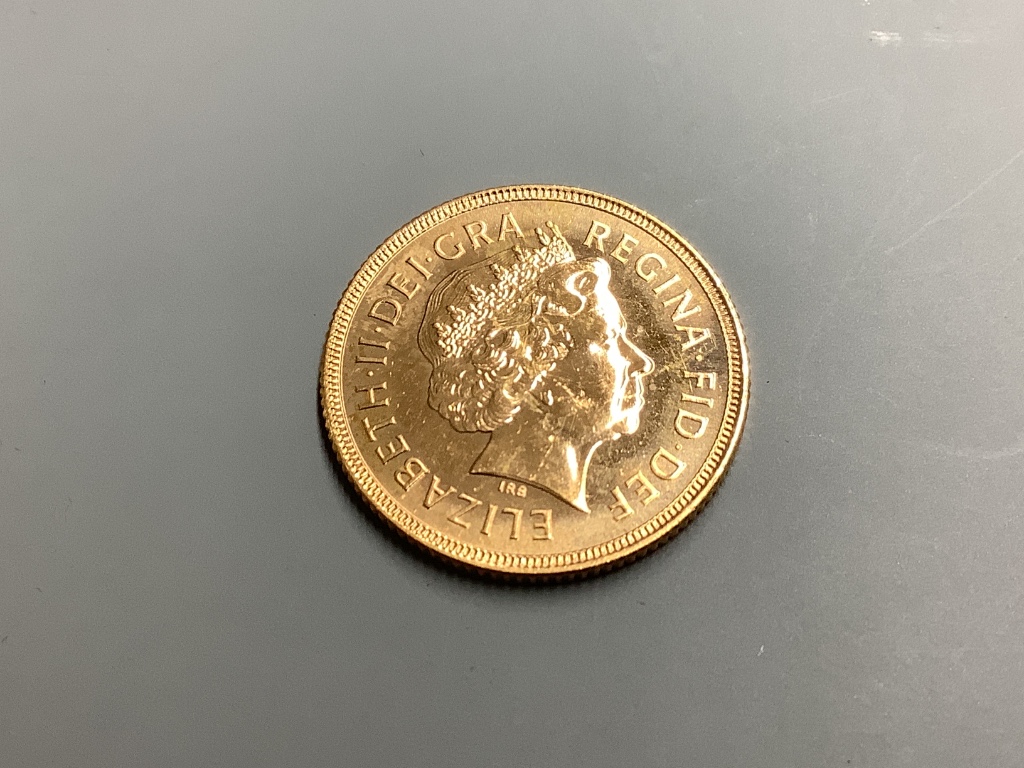 An Elizabeth II gold sovereign, 2000, boxed.